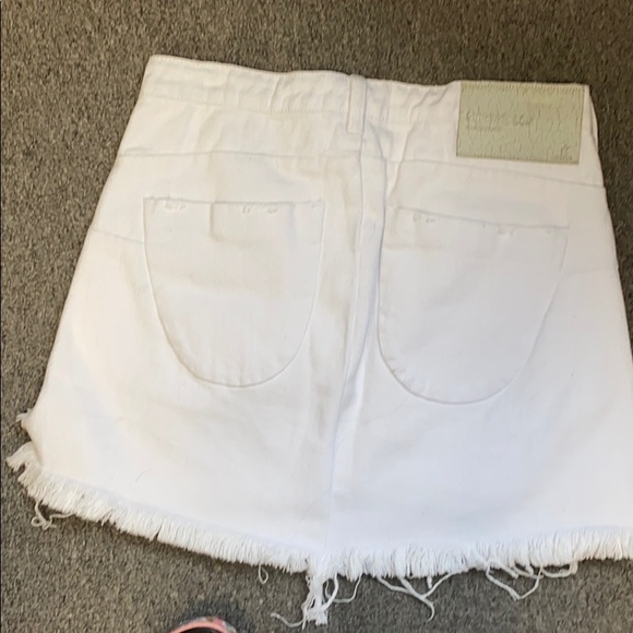 One Teaspoon - Picture 2 of 3